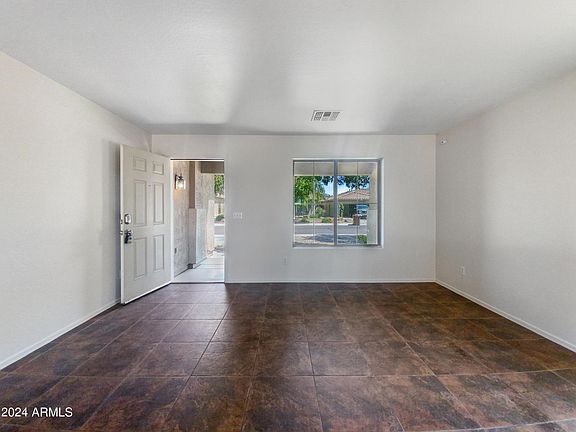 3rd image of 44887 W BAHIA Drive