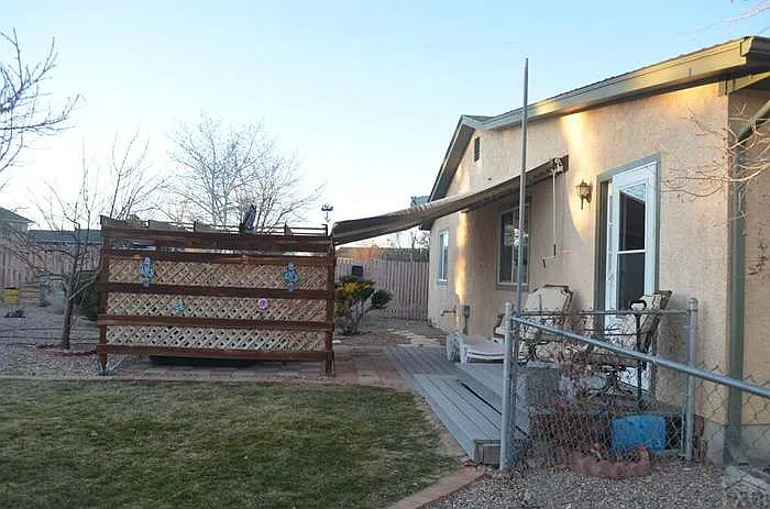 209 S Dacona Dr — Photo 24