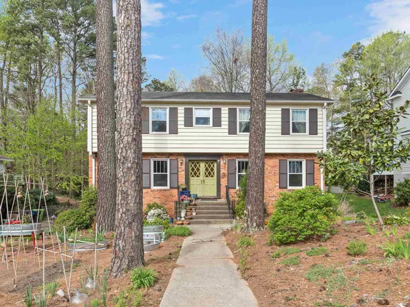 4513 Keswick Dr, Raleigh, NC 27609