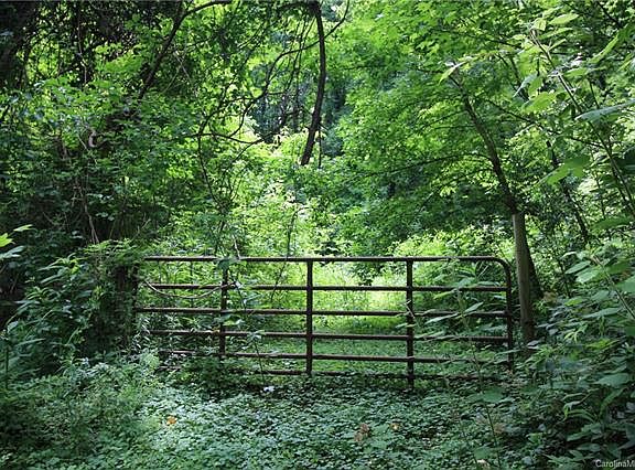 4th image of 17 Swanna View Dr