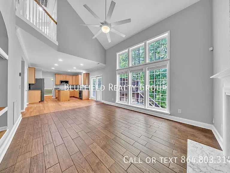 306 Fieldgate Ct — Photo 6