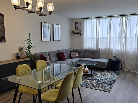 4th image of 45 Sunrise Ave #708