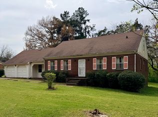 136 Weaver Dr, Holly Springs, MS 38635