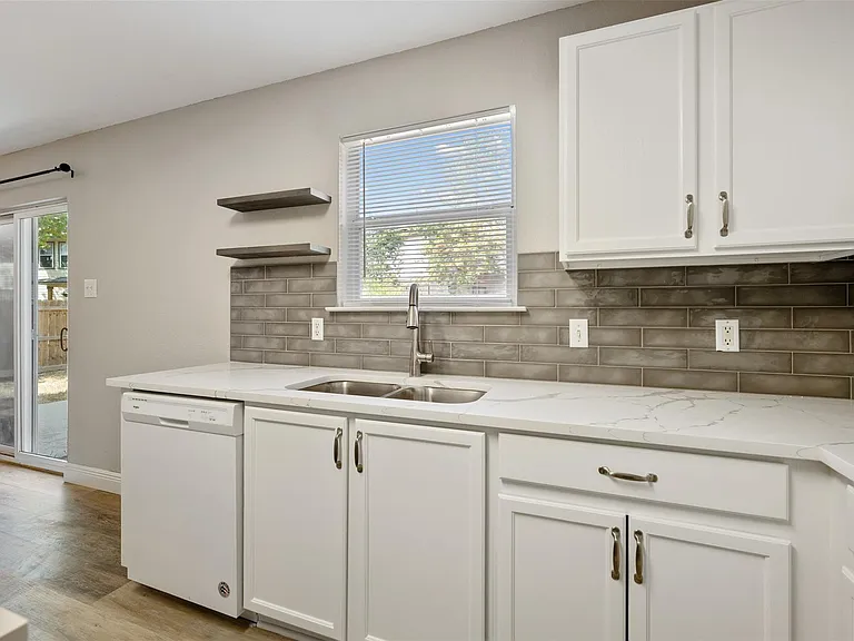 1809 Vanderhill Cv — Photo 19