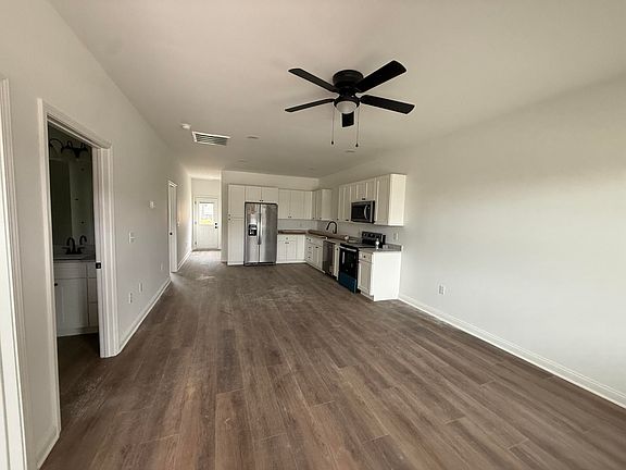 5th image of 838-6 Ridgewood Dr