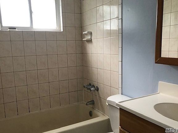 5th image of 47 Ontario St
