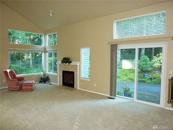 2nd image of 6733 Spinnaker Ln