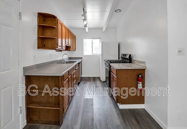 1588 Ridgecrest Rd — Photo 6