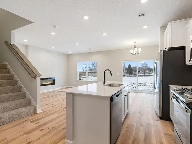 13640 Busch Ln — Photo 16