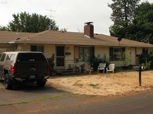 525 Hayden Bridge Pl, Springfield, OR 97477