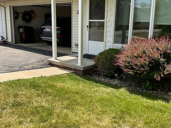 729 Clark St APT 32