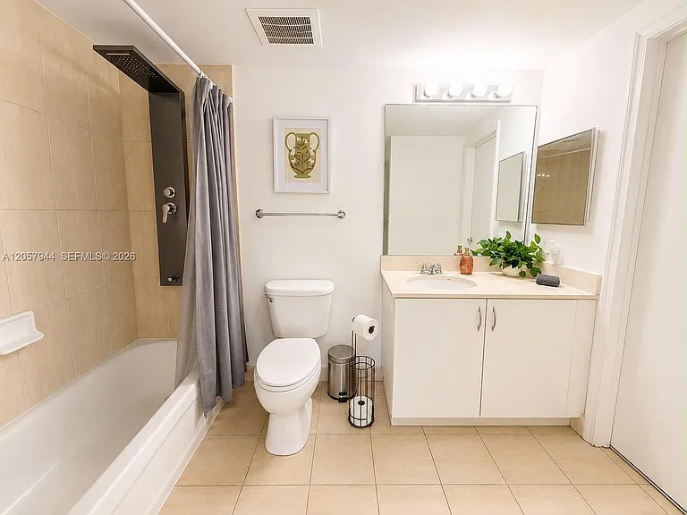 1750 N Bayshore Dr #3010 — Photo 20