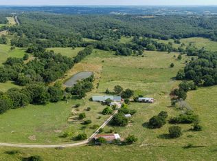 8710 Ash Ln, Mountain Grove, MO 65711