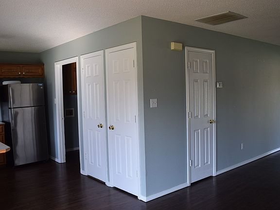 5th image of 1305 Allynne Ct APT A