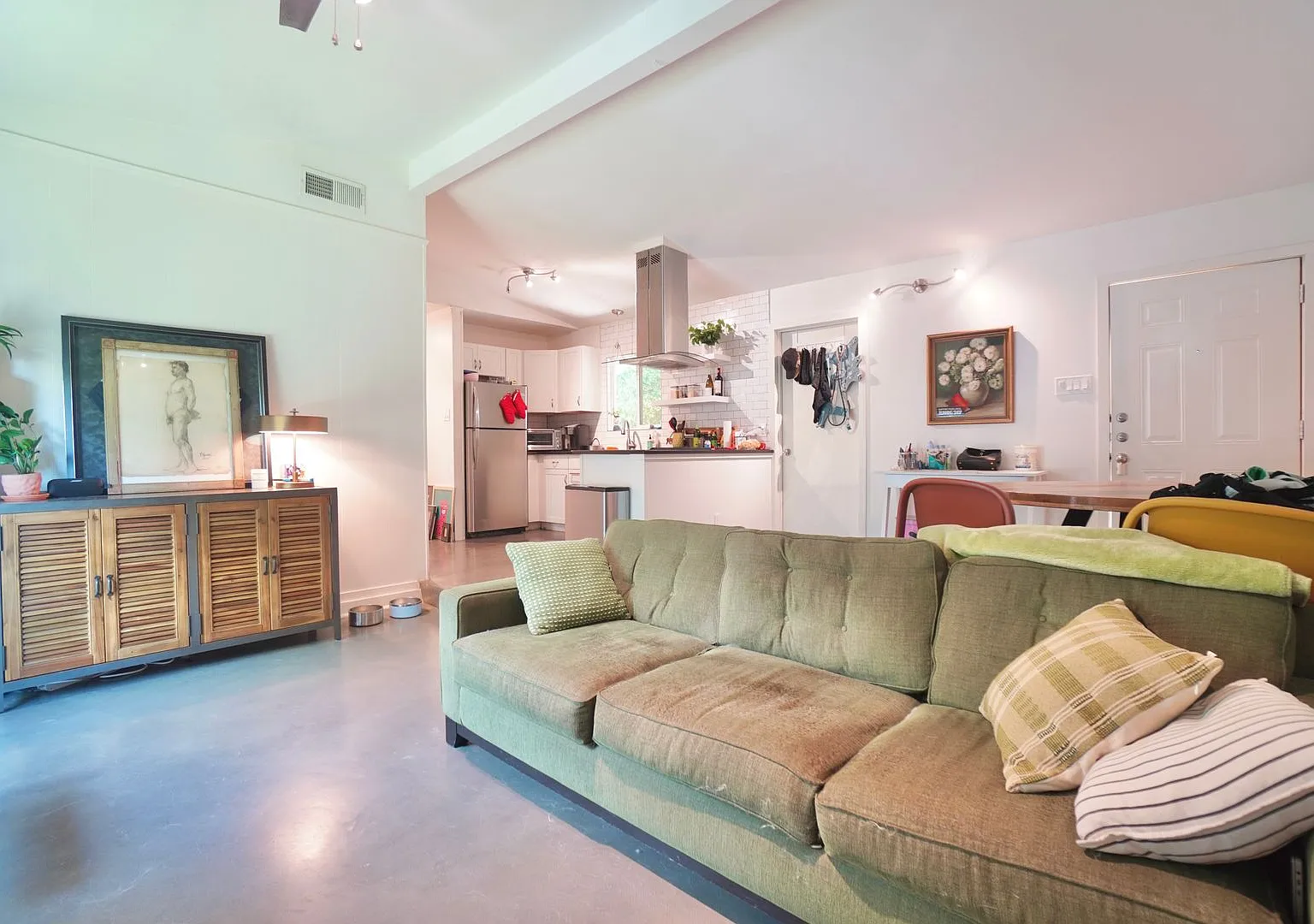 2 Bedroom Rental In Travis Heights | 78704 — Photo 1