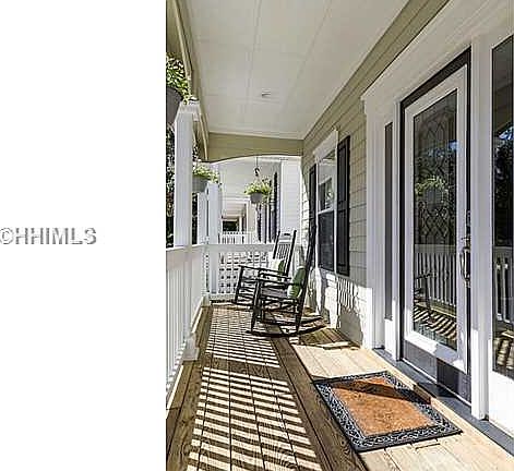 2nd image of 9 Gold Oak Dr