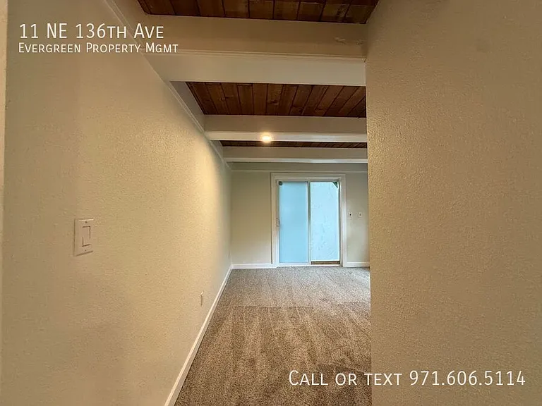 11 NE 136th Ave — Photo 25