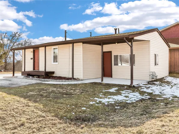 205 Hill St, Collinsville, IL 62234