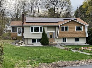 6 Olde Berry Rd, Andover, MA 01810