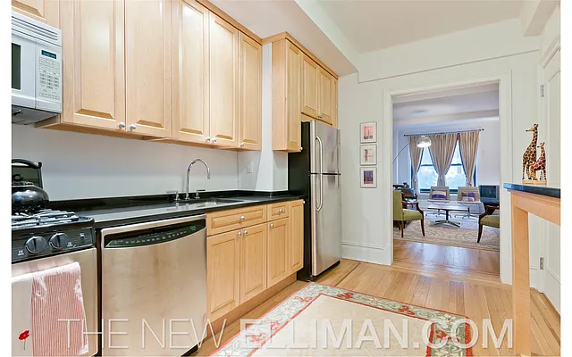 Rented by Douglas Elliman | media 21