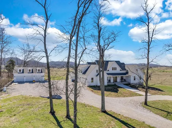 3843 Franks Ferry Rd, Sparta, TN 38583