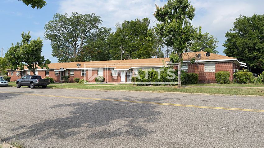 1st image of 100 8th Ave W #618