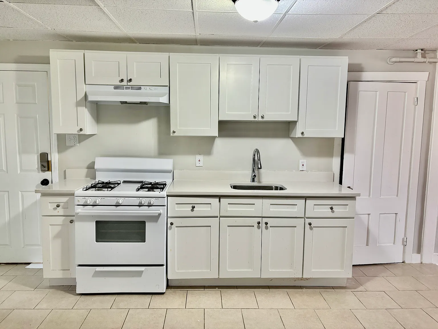 197 Rodman St Fall River, MA Two Newly Renovated Units Available Everything Included! — Photo 2