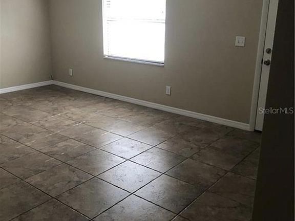 4th image of 5205 Peach Ave #A & B