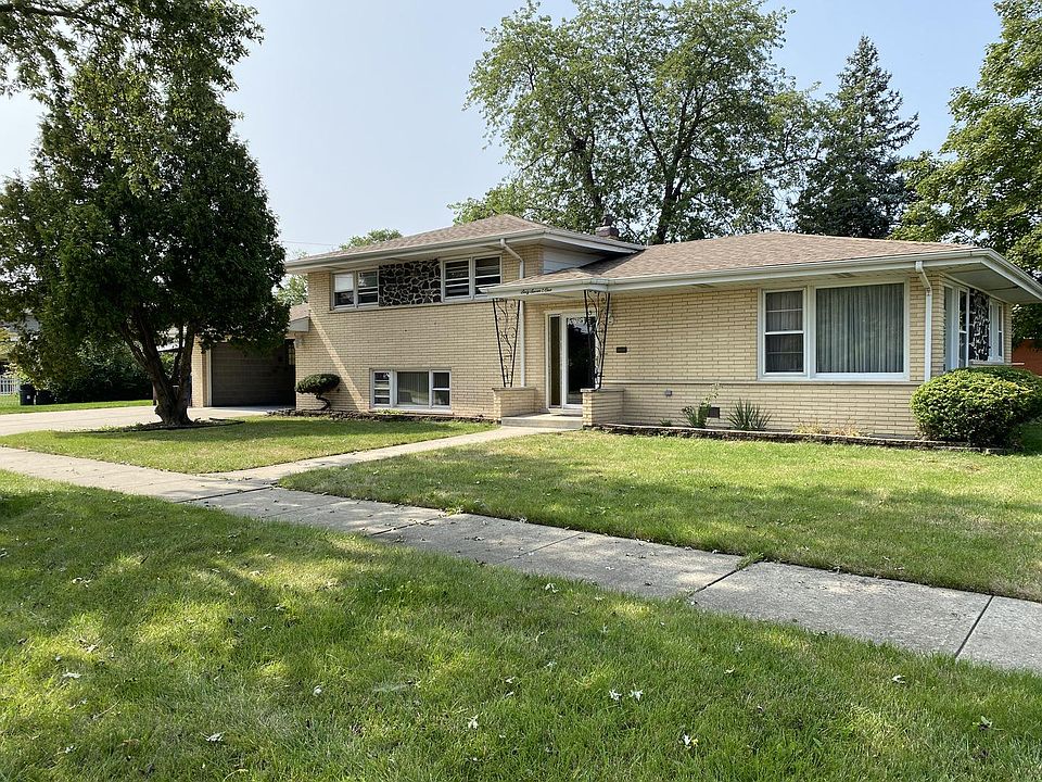 1st image of 6701 W 87th Pl