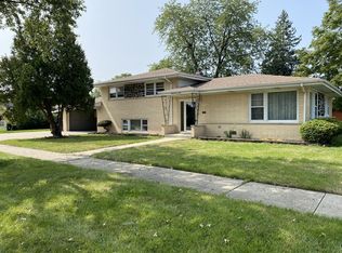 6701 W 87th Pl, Oak Lawn, IL 60453