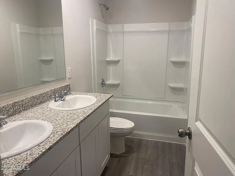2052 E Velvet Pl — Photo 12