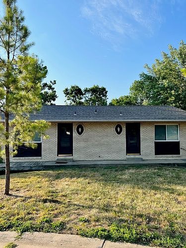 1st image of 2303 Sears Ct APT 4