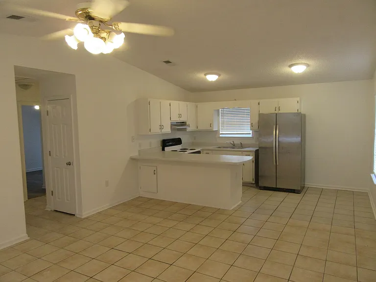 5111 Flint Ave — Photo 4