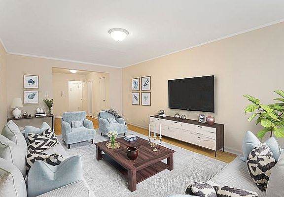 2nd image of 30 E End Ave APT 2W