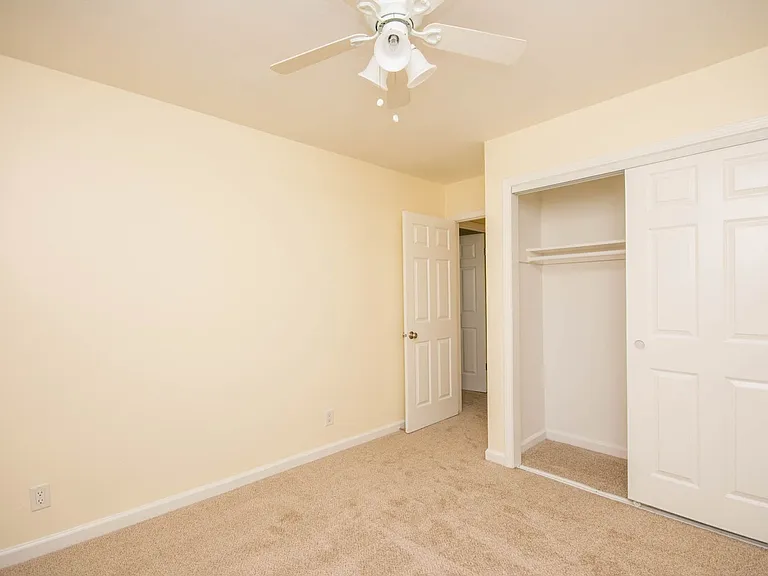Breakwater Townhomes — Photo 25