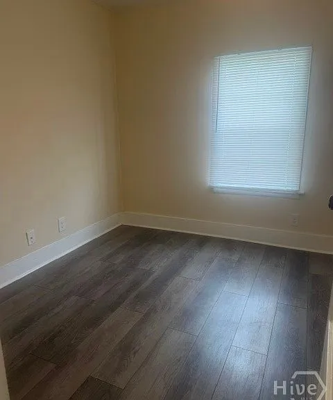 2119 Paige Ave — Photo 9