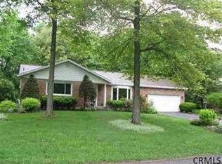 1199 Fernwood Dr, Niskayuna, NY 12309