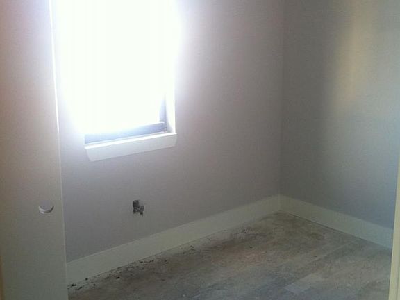 5th image of 247 Jefferson St #4F