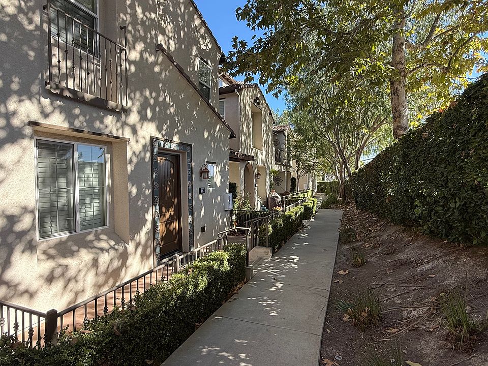 1st image of 114 Playa Cir