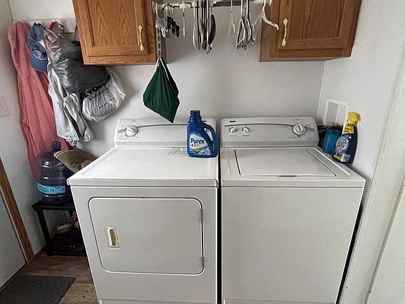 4th image of 23 Bonnie Ln #52174
