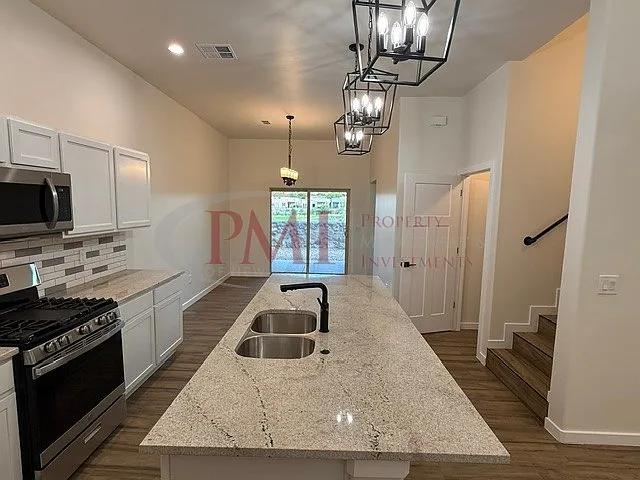 1323 Mission Nuevo Dr #B — Photo 11