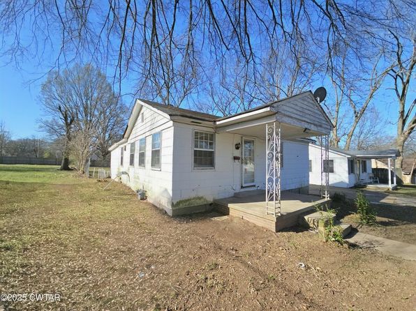 2008 Osborne St, Humboldt, TN 38343