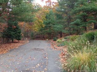 130 Mountain View Rd, Glastonbury, CT 06033