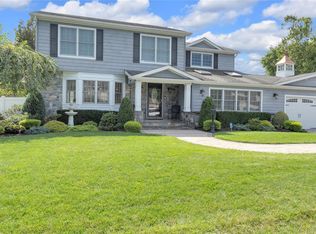 148 Wyandanch Ave, Babylon, NY 11702