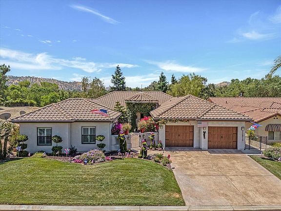 3rd image of 32815 Riverside Drive