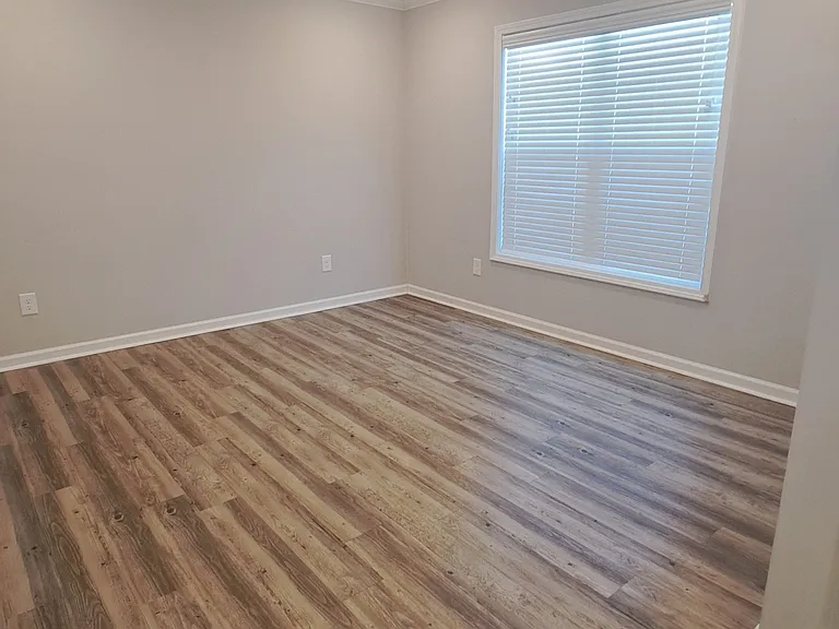 228 Patriot Dr — Photo 7