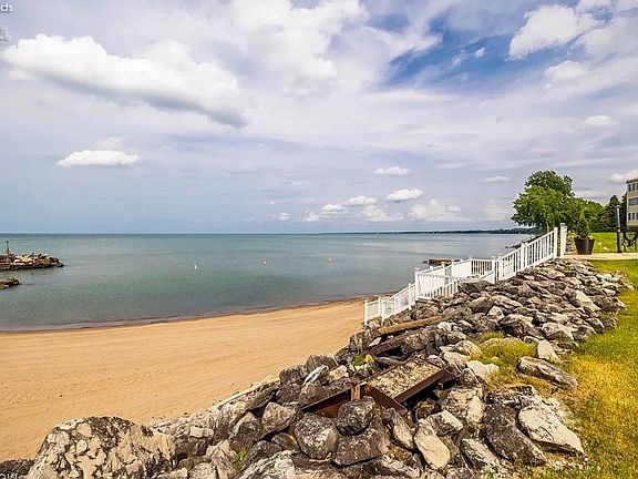 3rd image of 1505 Cleveland Rd E APT 331