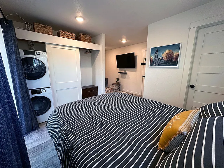 Easy Street Townhomes — Photo 18