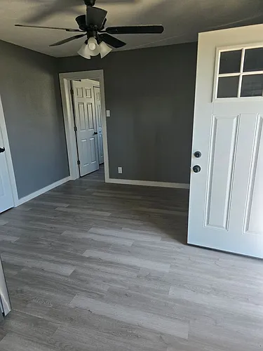 250 N Missouri Ave Photo 1