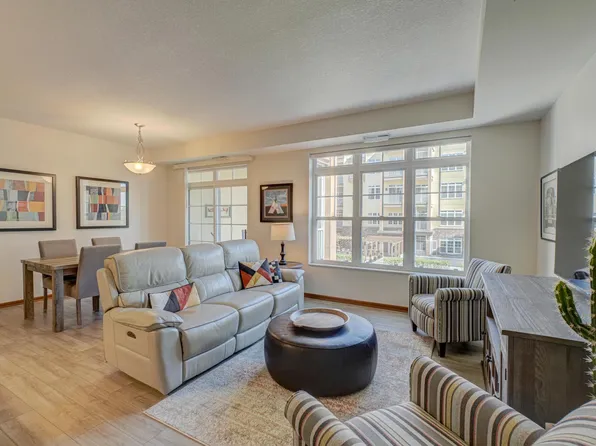 2550 38th Ave NE Unit 208, Saint Anthony, MN 55421